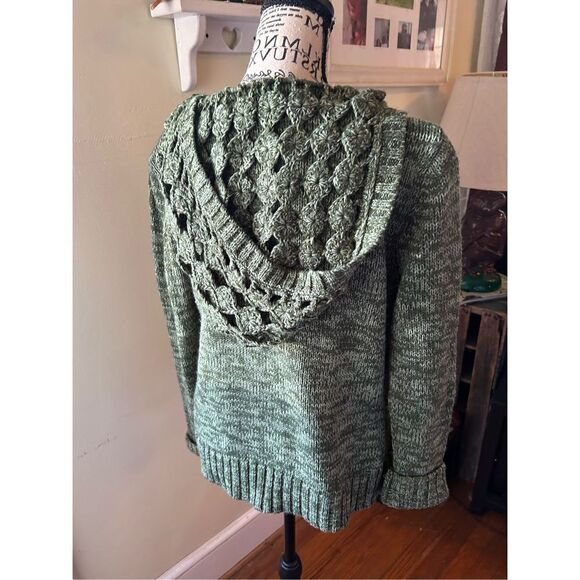 Cabela’s Hooded Sweater - Picture 7 of 16